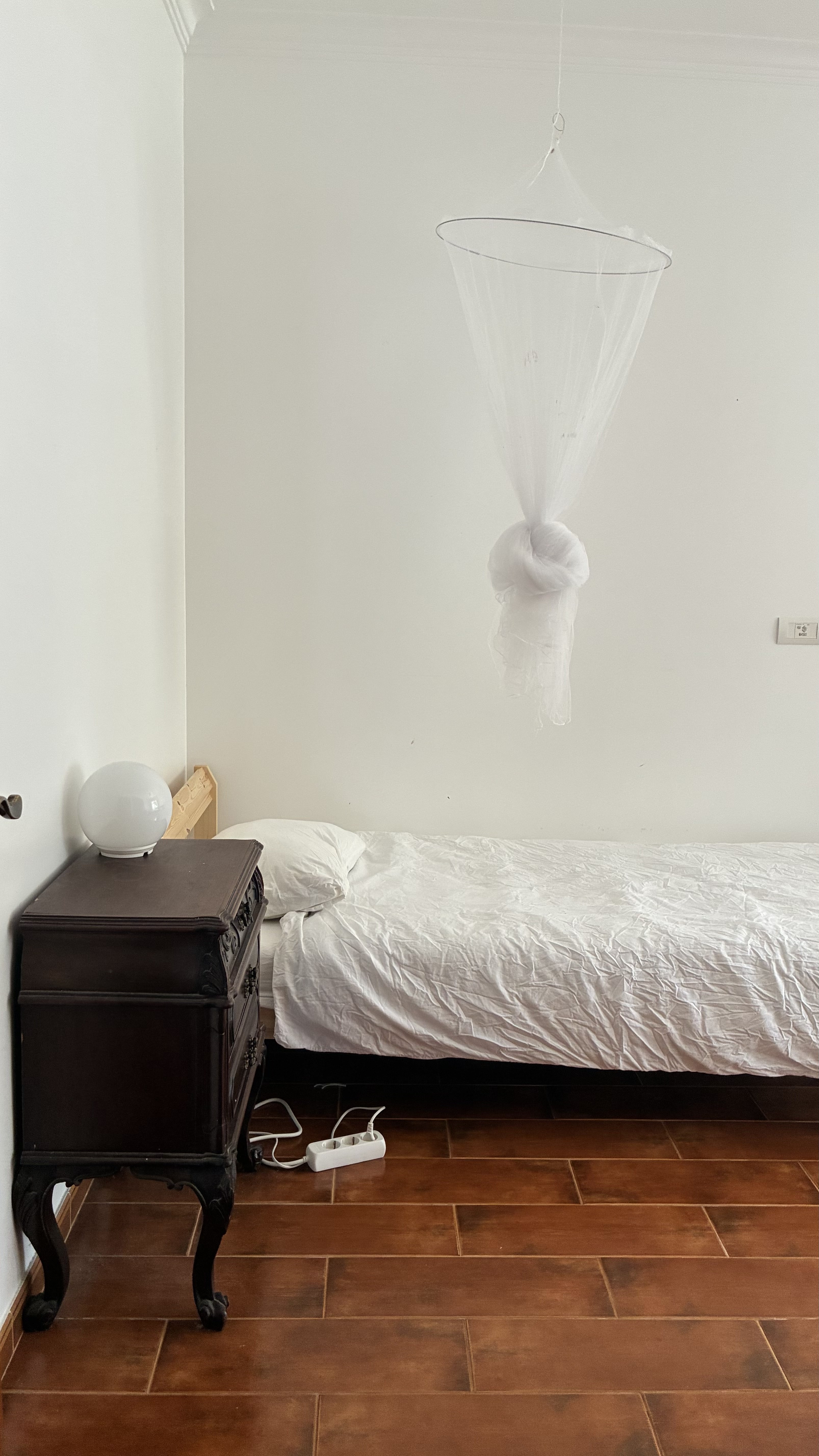Small bedroom south